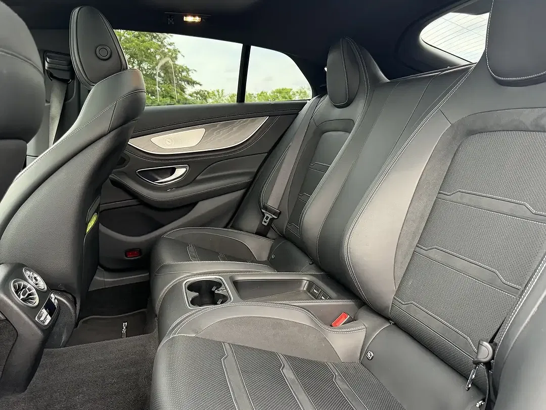 Mercedes-Benz AMG GT 43 4MATIC Burmester - foto 15