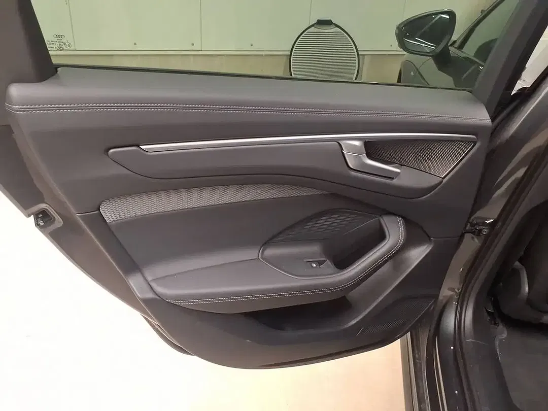Audi A6 TFSI Matrix LED Avant S line - Thumbnail 5
