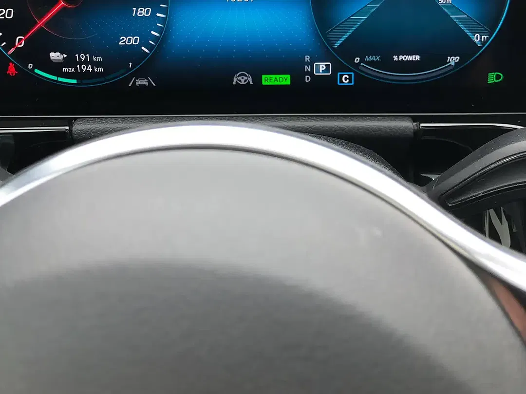 Mercedes-Benz EQA 300 4MATIC - Thumbnail 13