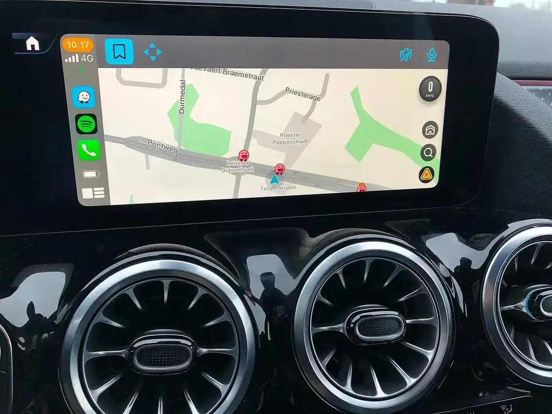 Mercedes-Benz EQA 300 4MATIC - Thumbnail 7