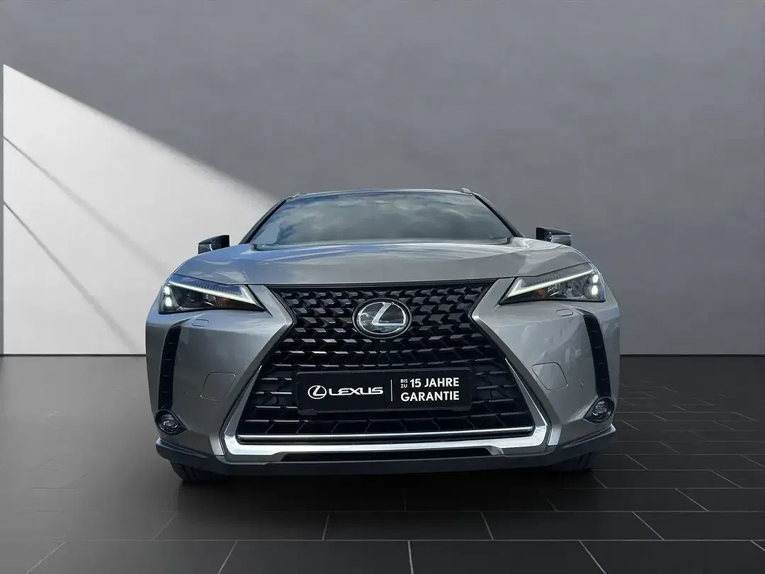 Lexus UX 250h Style Edition - Thumbnail 8