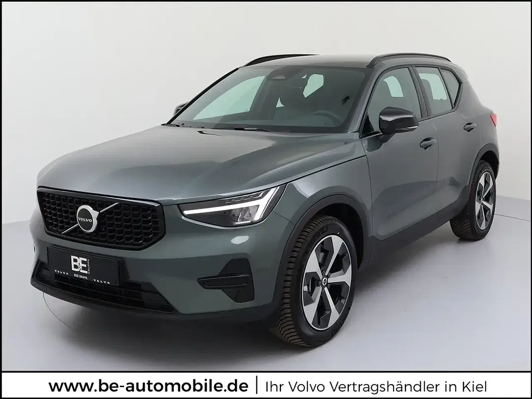 Volvo XC40 B3 Plus Dark - foto 1