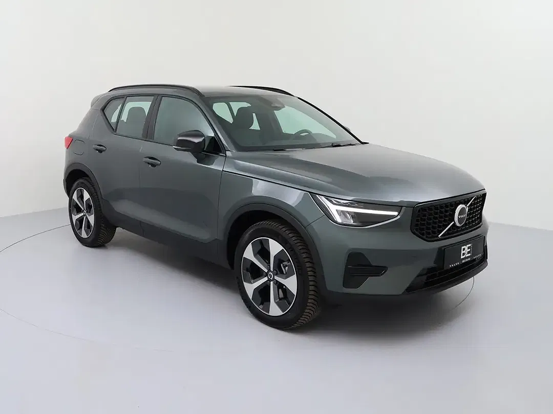 Volvo XC40 B3 Plus Dark - Thumbnail 3