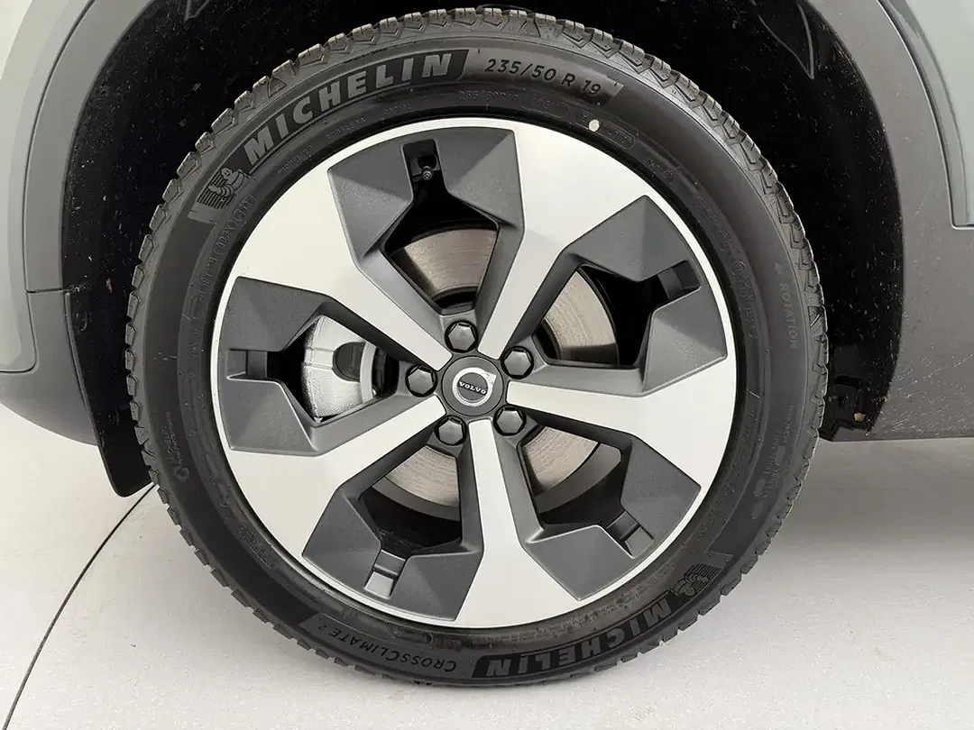 Volvo XC40 B3 Plus Dark - Thumbnail 9