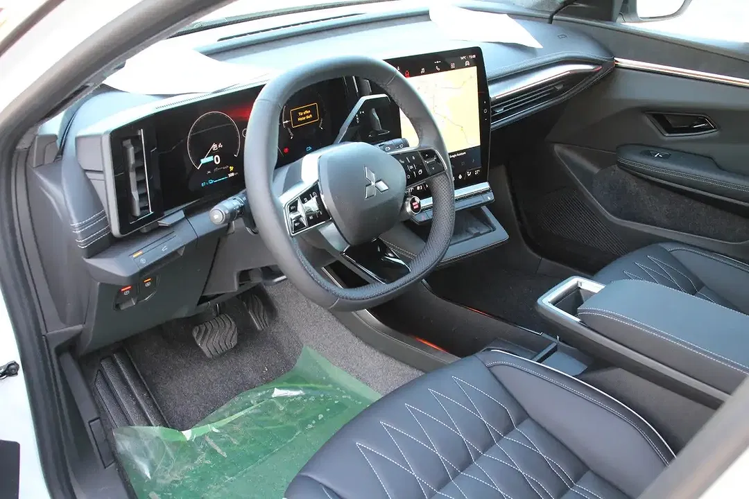 Mitsubishi Eclipse Cross Diamant Top - Thumbnail 13