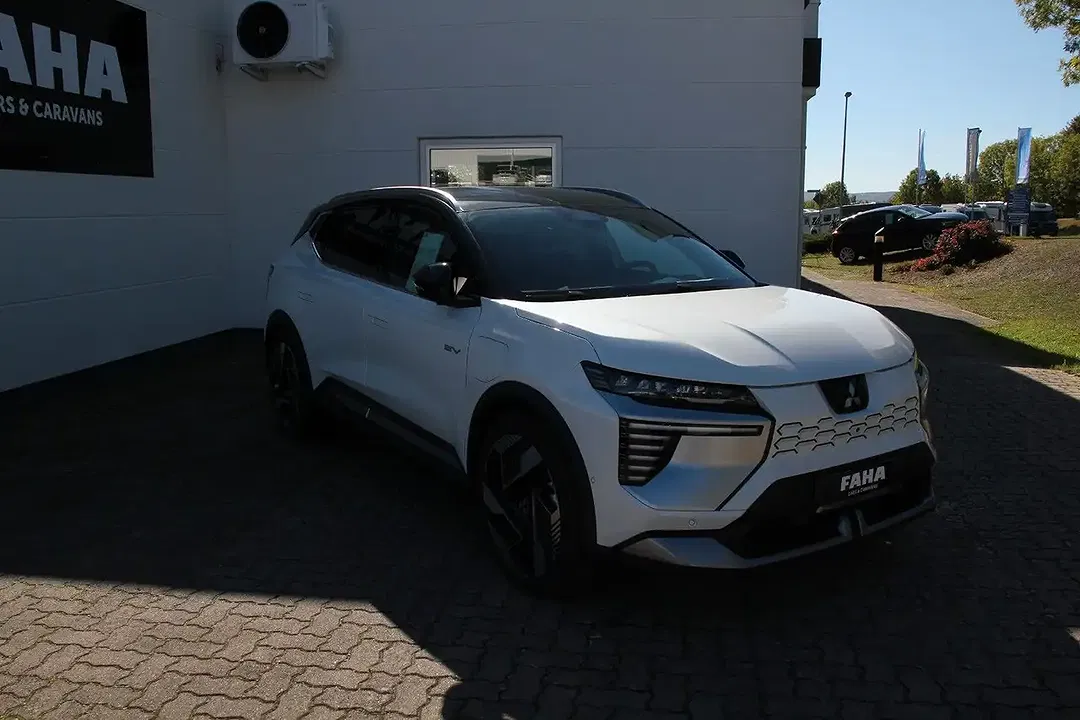 Mitsubishi Eclipse Cross Diamant Top - Thumbnail 3