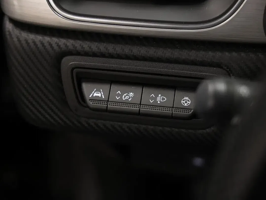 Renault Captur TCe RS Line - Thumbnail 12