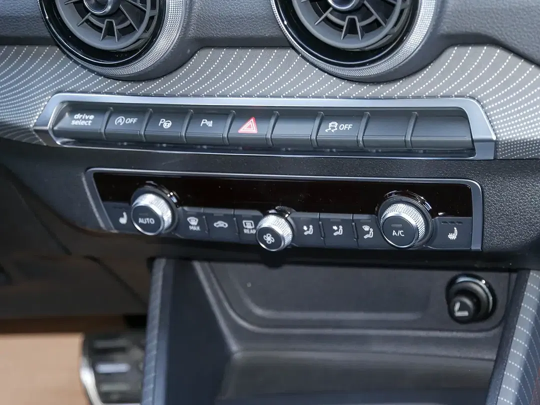Audi SQ2 TFSI S tronic - Thumbnail 9