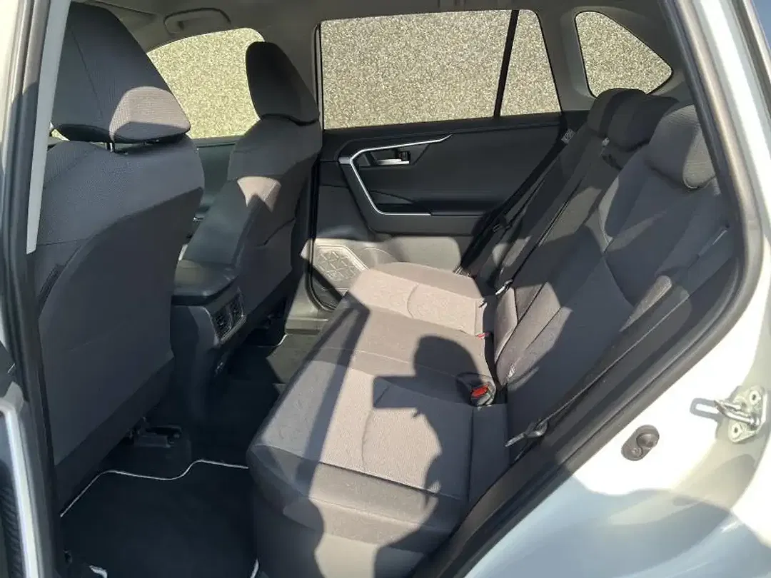 Toyota RAV 4 Hybrid 4x4 Plus - Thumbnail 12