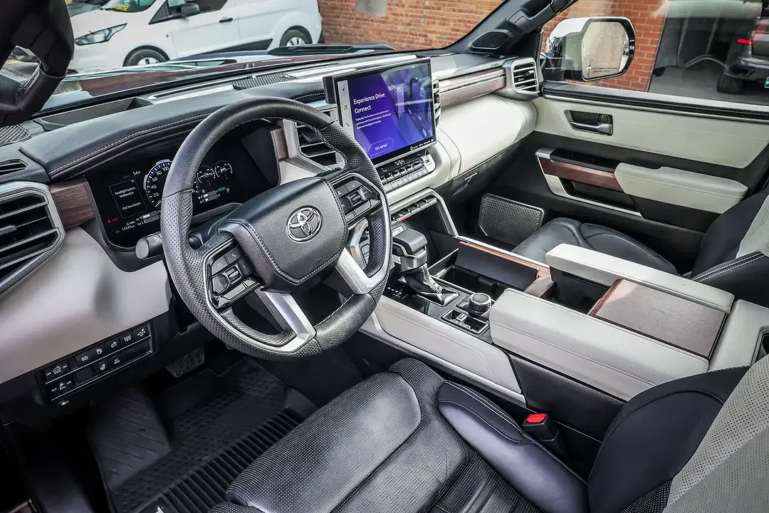 Toyota Tundra - Thumbnail 11