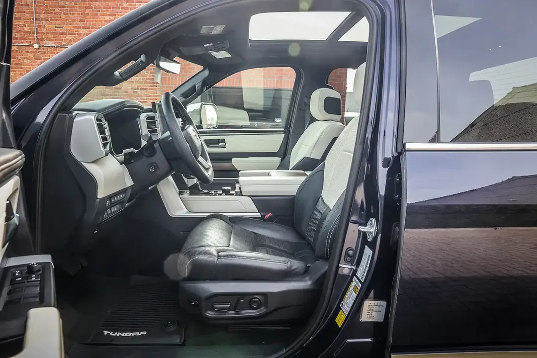 Toyota Tundra - Thumbnail 12