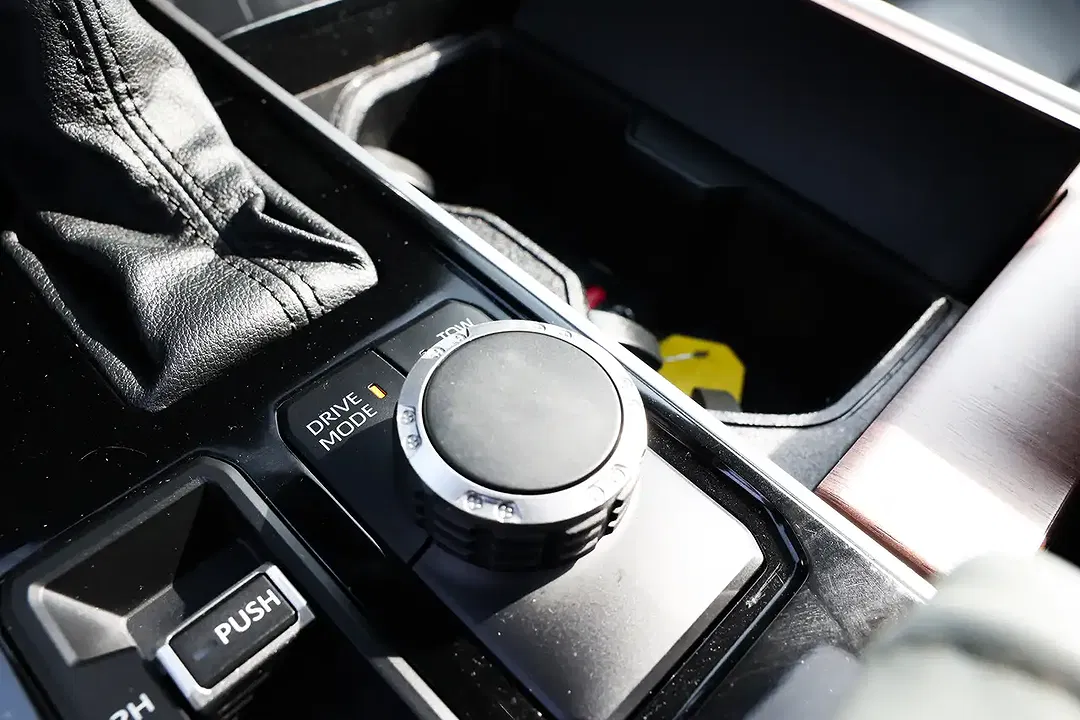 Toyota Tundra - Thumbnail 18