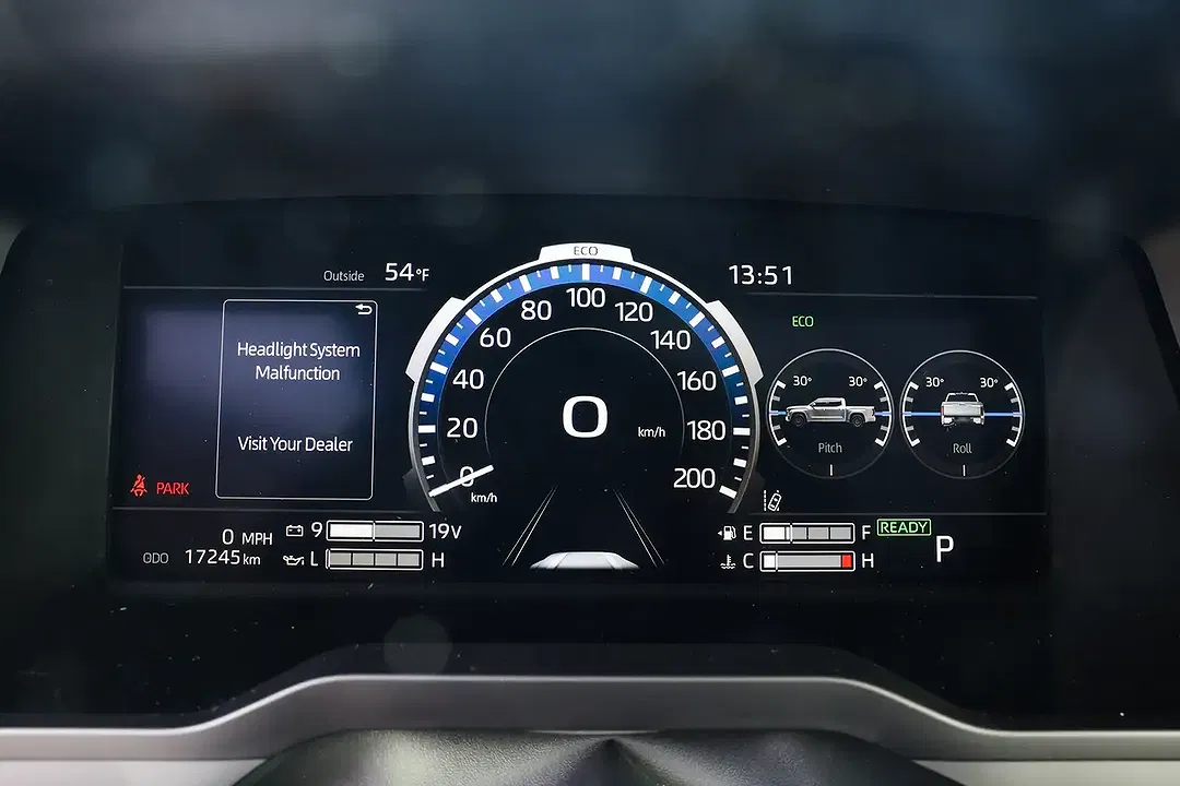 Toyota Tundra - Thumbnail 19