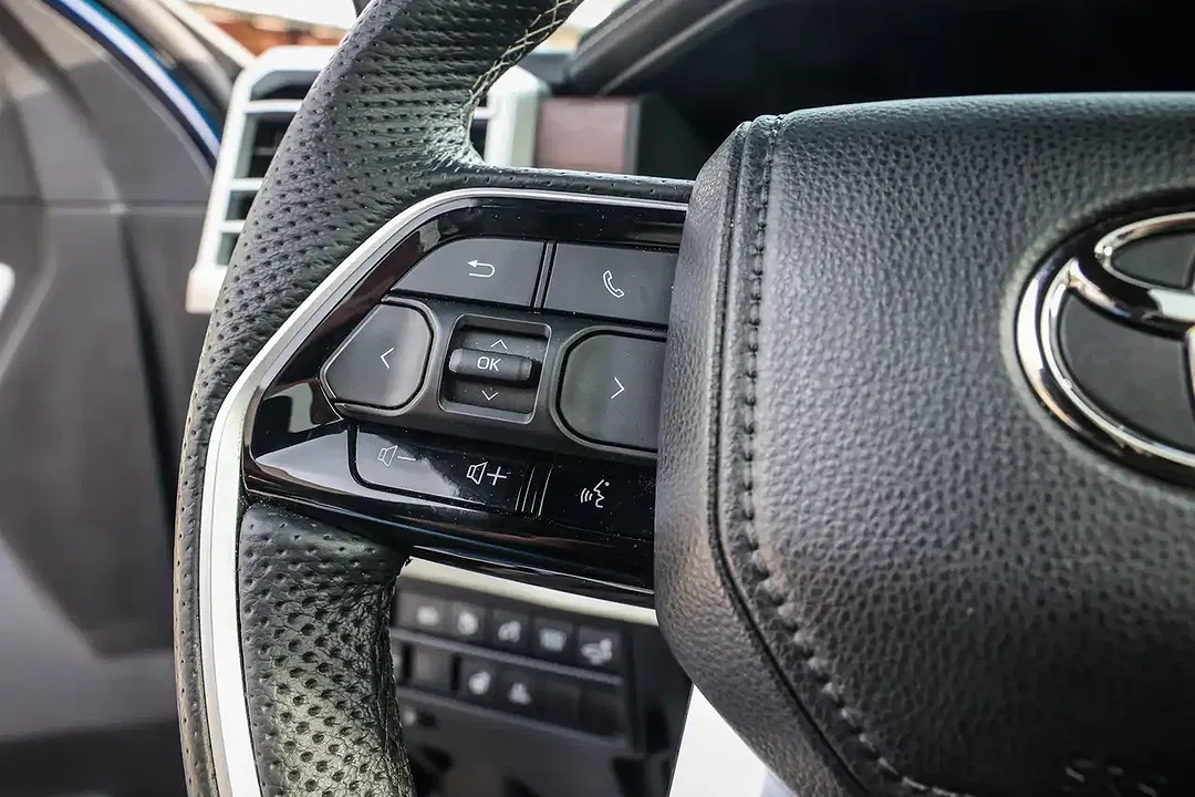 Toyota Tundra - Thumbnail 26