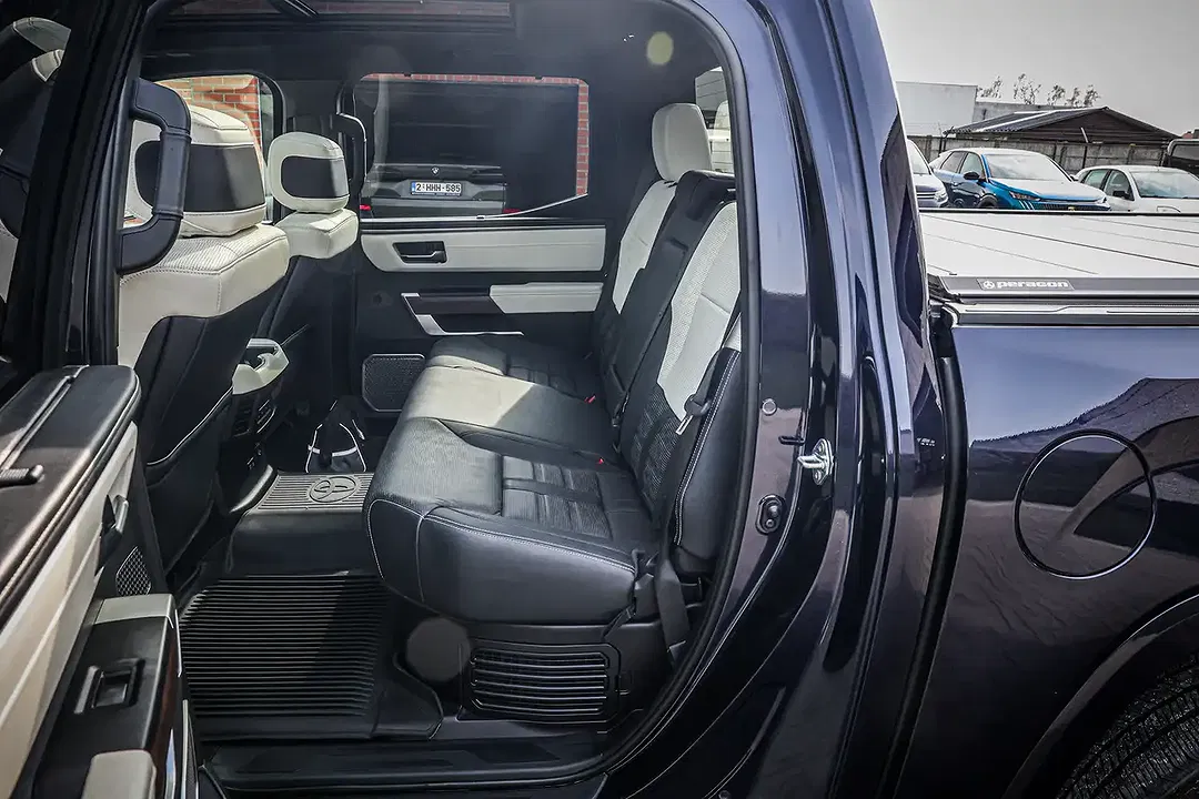 Toyota Tundra - Thumbnail 29