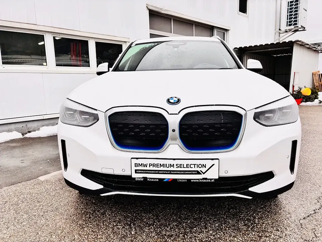 BMW iX3 - foto 2