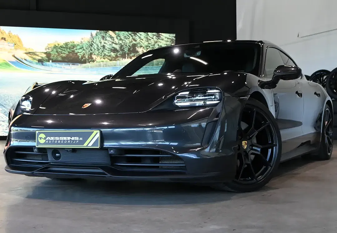 Porsche Taycan 4 Sport Chrono Sport Turismo - foto 1
