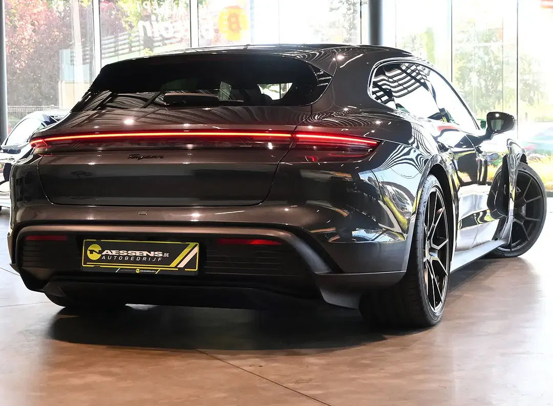 Porsche Taycan 4 Sport Chrono Sport Turismo - foto 2