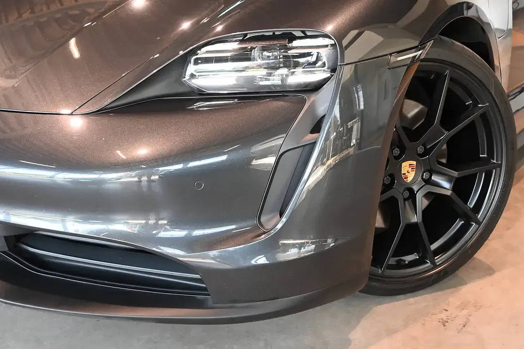 Porsche Taycan 4 Sport Chrono Sport Turismo - Thumbnail 3