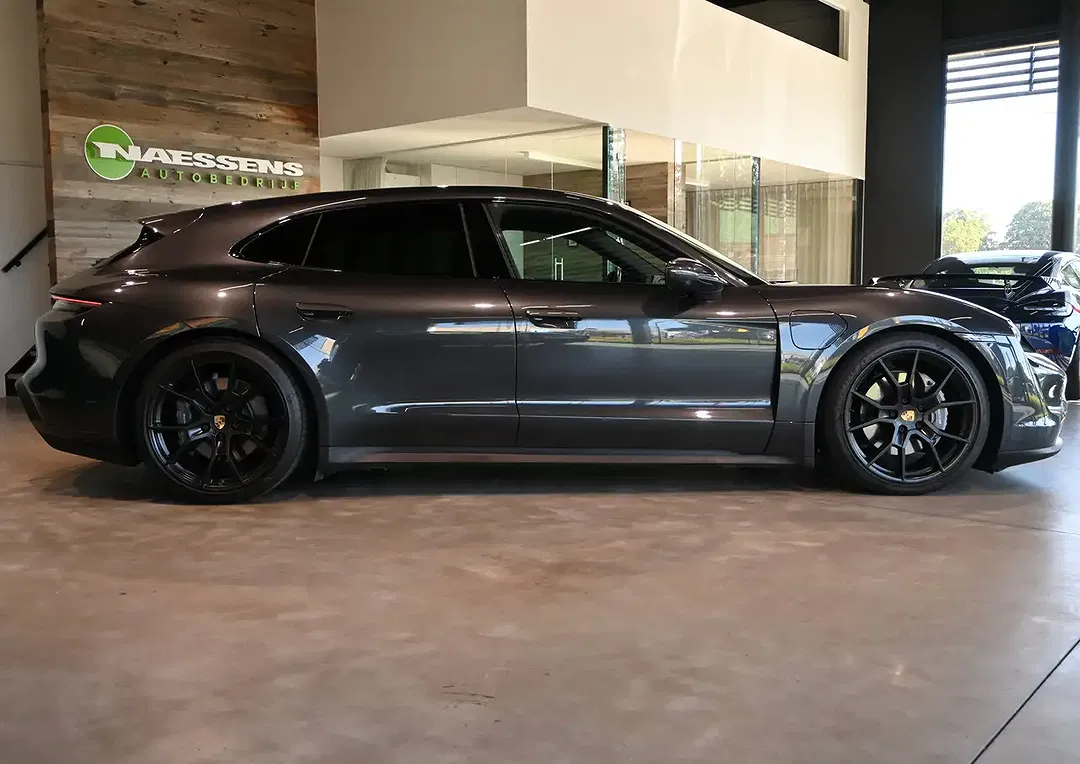 Porsche Taycan 4 Sport Chrono Sport Turismo - Thumbnail 4