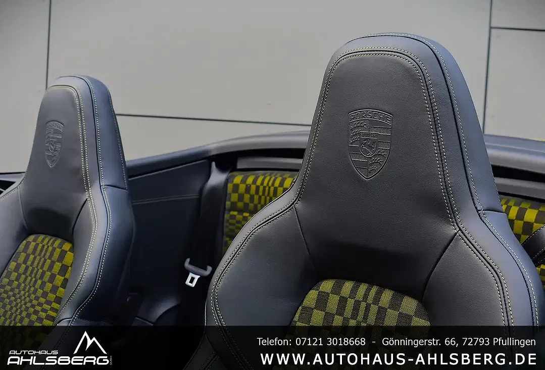 Porsche 911 - Thumbnail 14