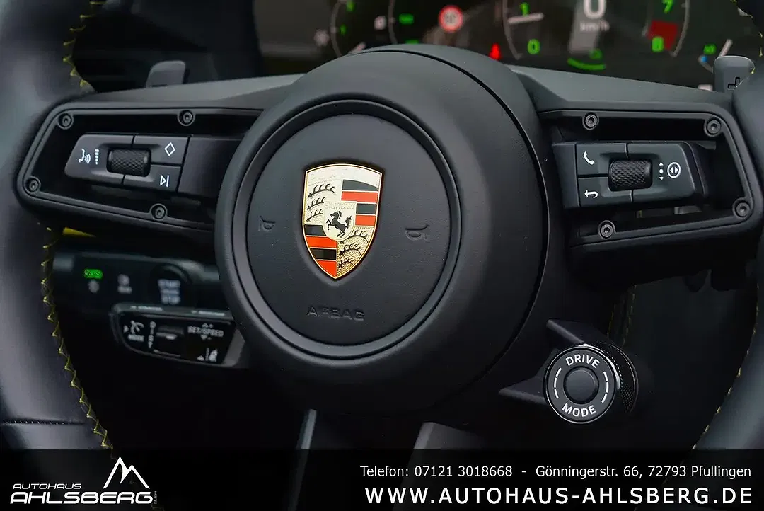 Porsche 911 - Thumbnail 19