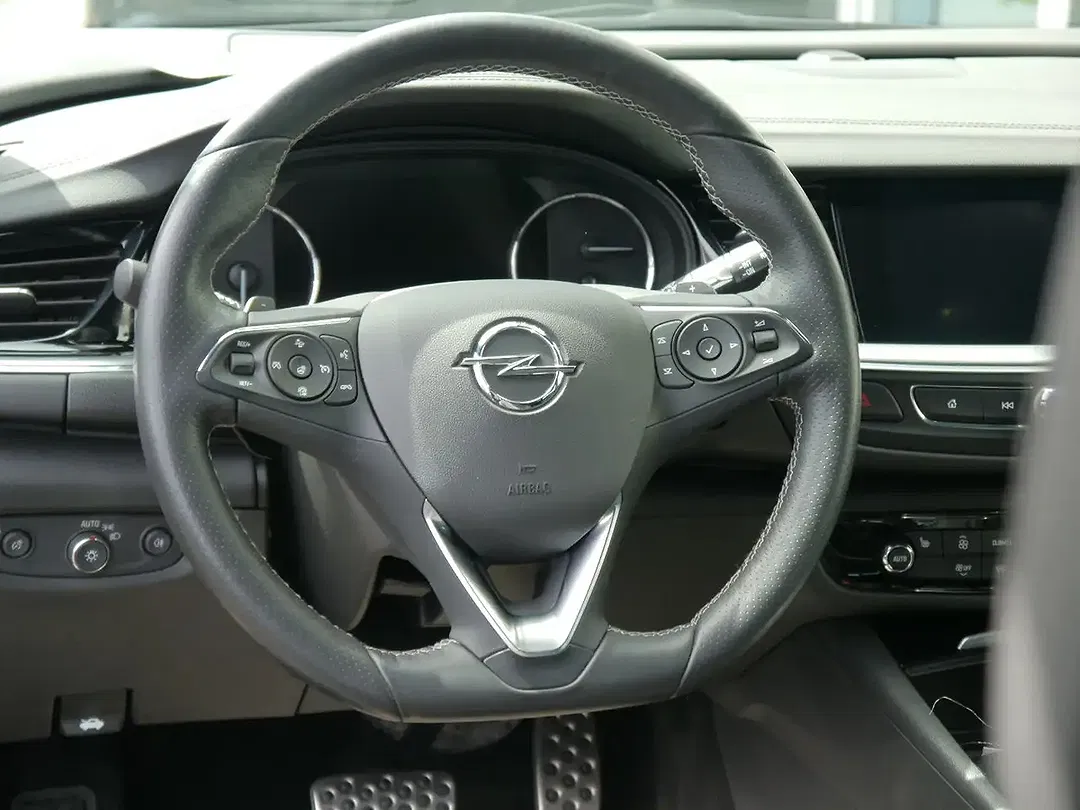 Opel Insignia 2.0 4x4 GSi - Thumbnail 12