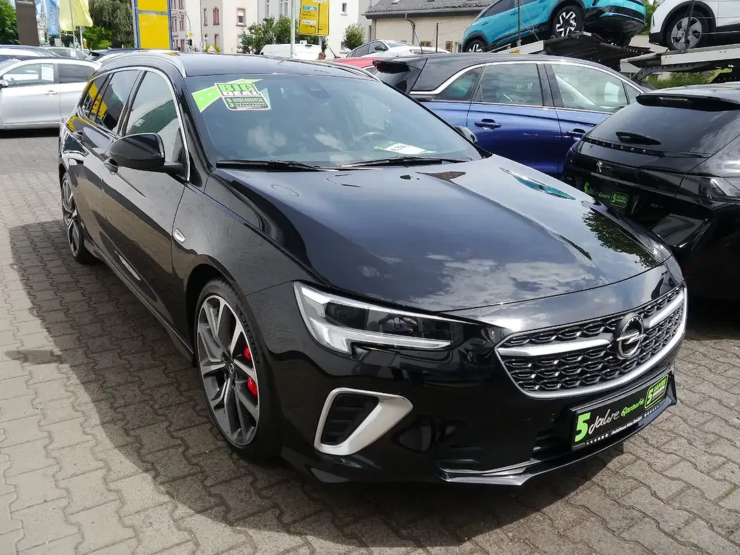 Opel Insignia 2.0 4x4 GSi - Thumbnail 8