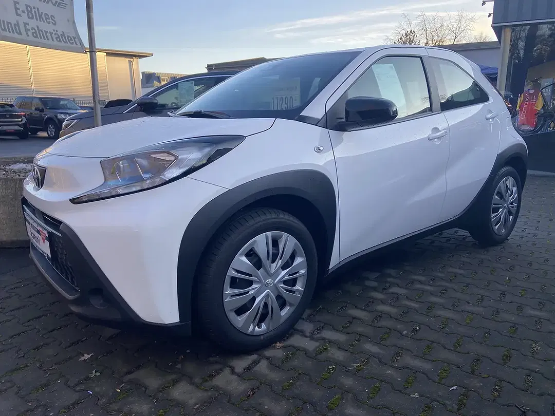 Toyota Aygo Business Edition - foto 1