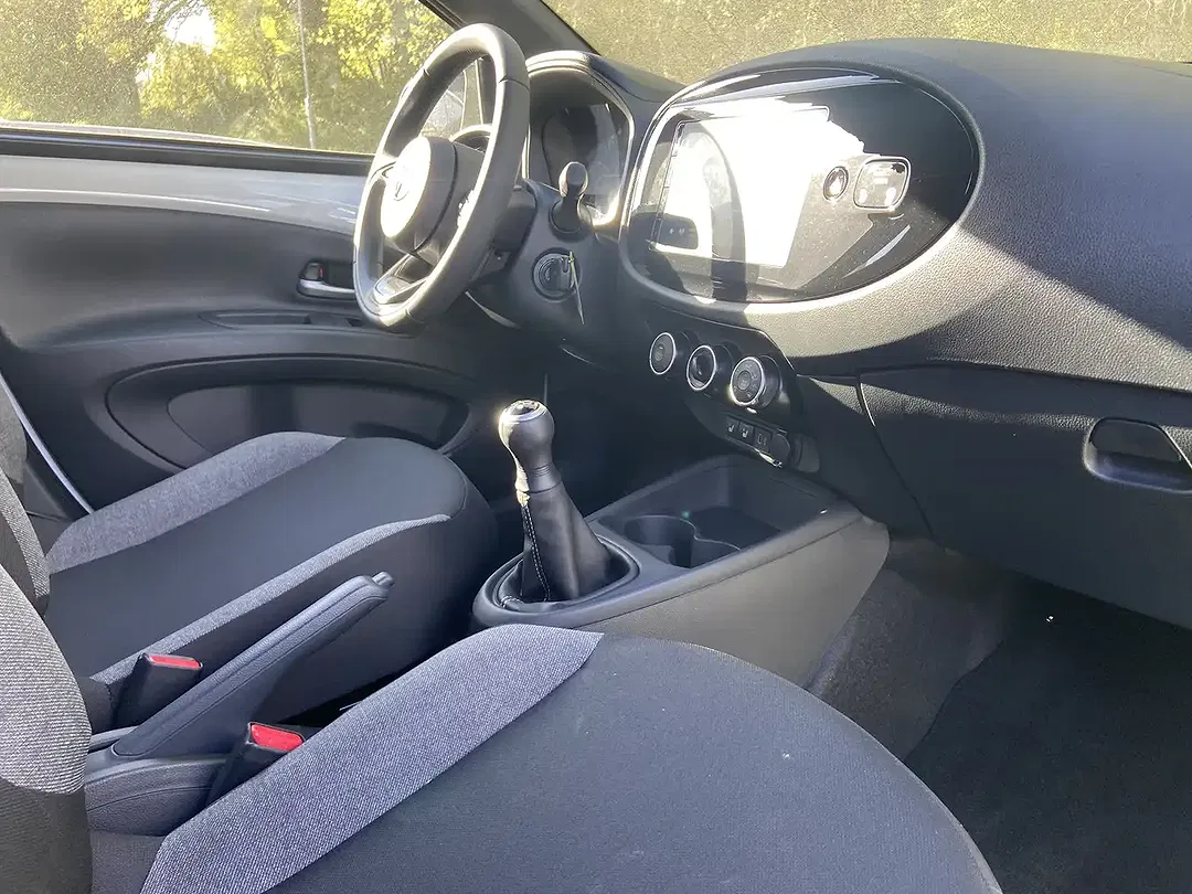 Toyota Aygo Business Edition - Thumbnail 8