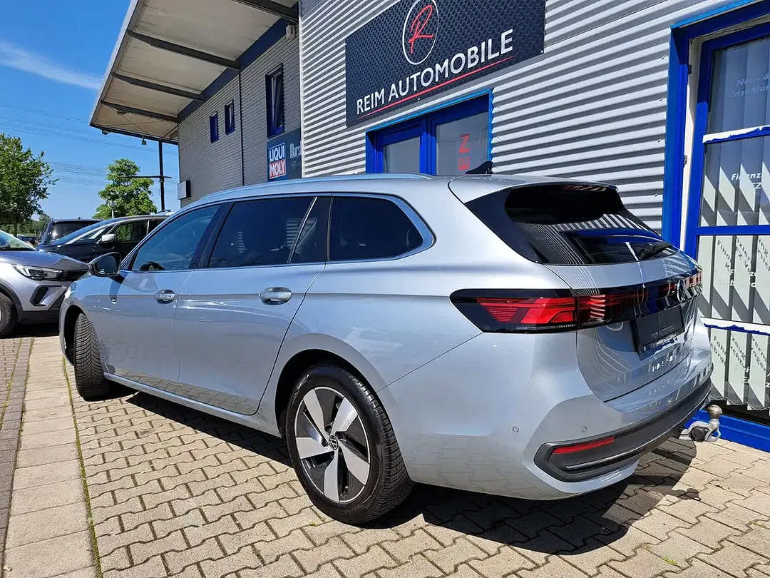 Volkswagen Passat 1.5 eTSI DSG - Thumbnail 3