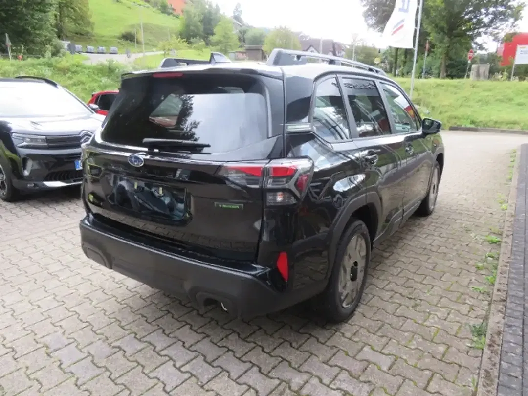 Subaru Forester 2.0 Exclusive Cross - Thumbnail 5
