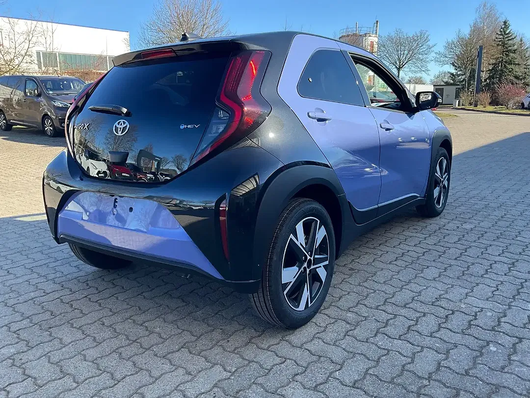 Toyota Aygo X 1.5 Hybrid Teamplayer - Thumbnail 5