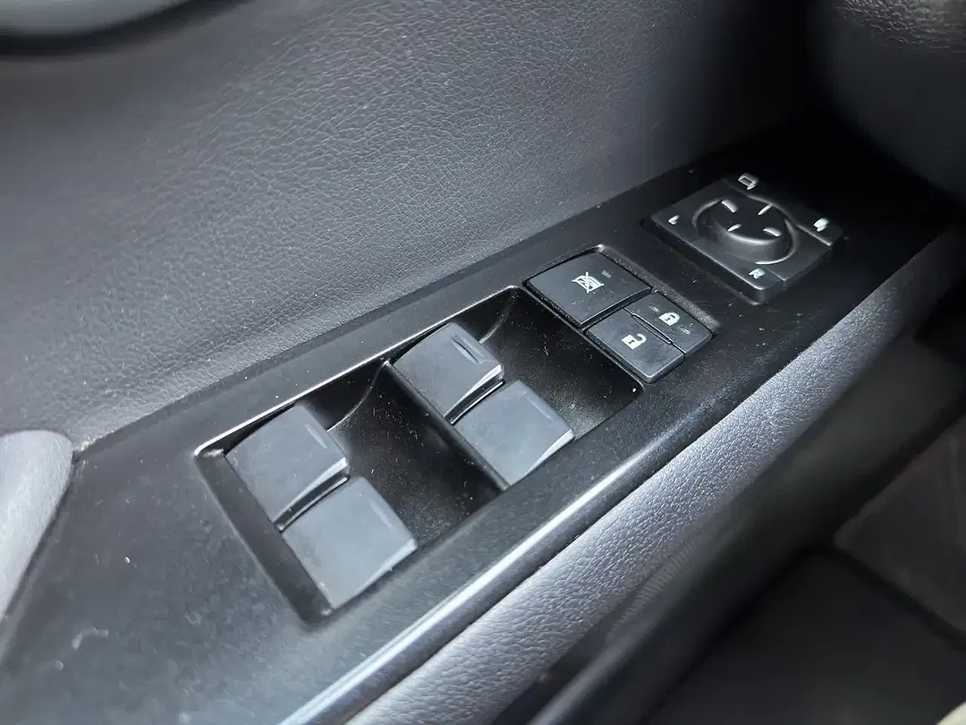 Lexus UX 250h F SPORT - Thumbnail 11