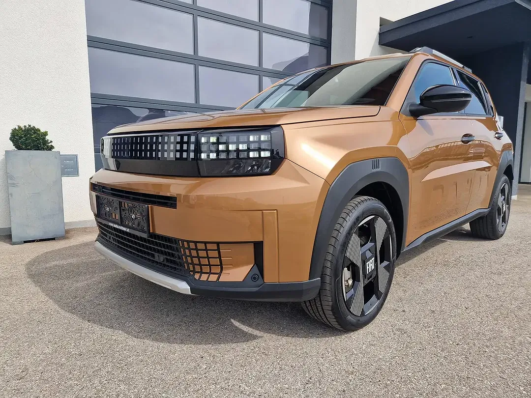 Fiat Grande Panda EV La Prima - Thumbnail 3