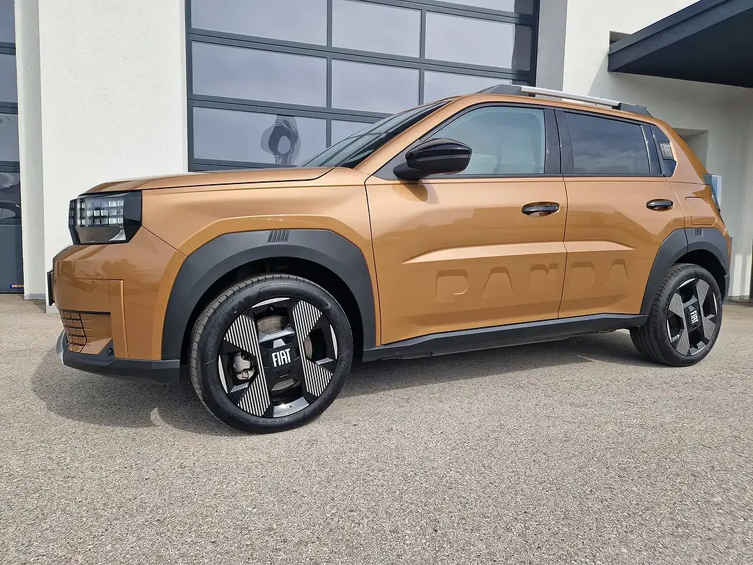 Fiat Grande Panda EV La Prima - Thumbnail 6