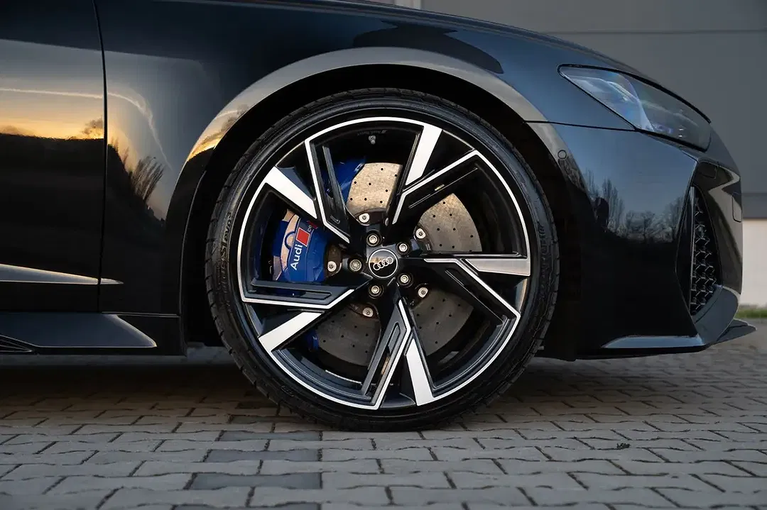 Audi RS6 Avant - Thumbnail 11