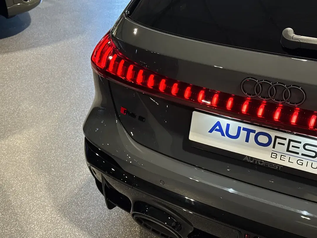 Audi RS5 2.9 TFSI PHEV quattro Avant - Thumbnail 35