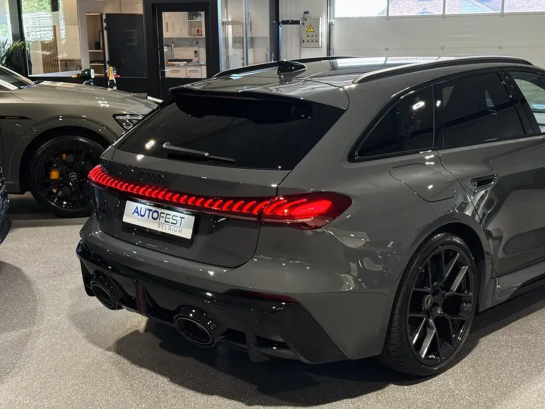 Audi RS5 2.9 TFSI PHEV quattro Avant - Thumbnail 5