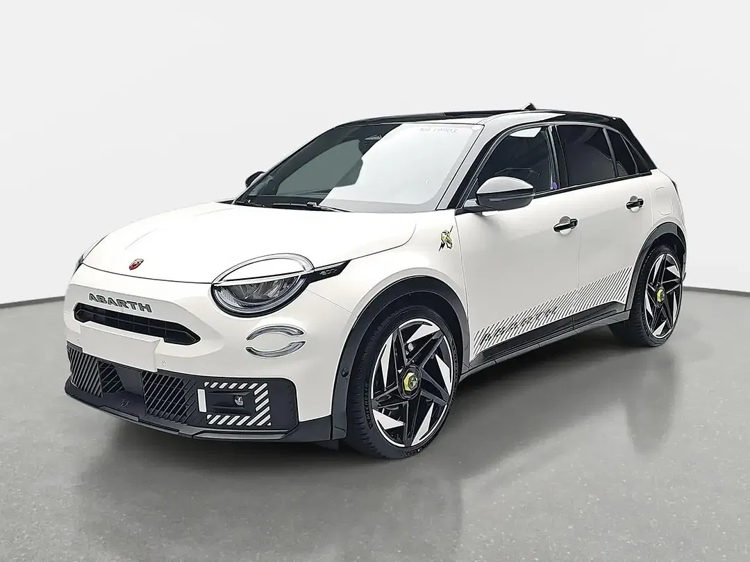 Abarth 600e Competizione - foto 1