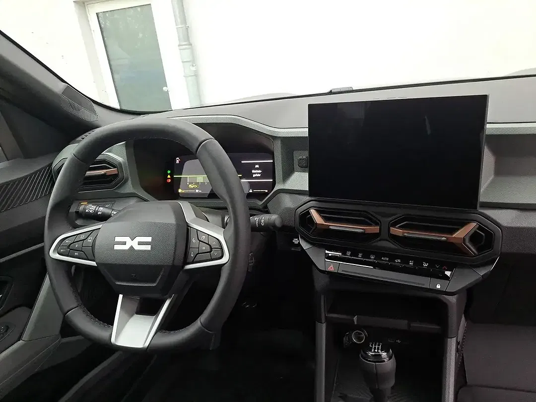 Dacia Bigster TCe 4x4 MHEV Extreme - Thumbnail 14