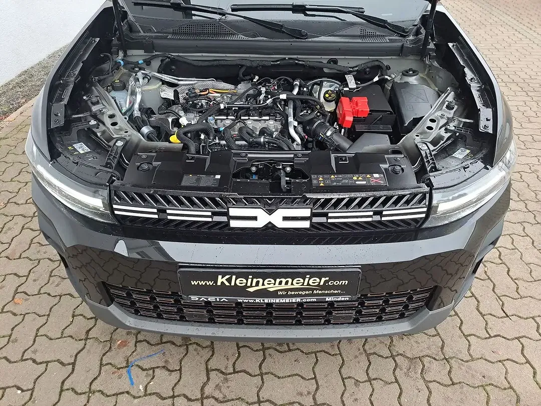 Dacia Bigster TCe 4x4 MHEV Extreme - Thumbnail 7