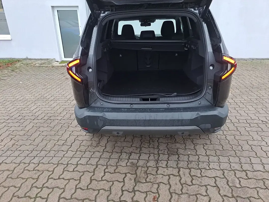 Dacia Bigster TCe 4x4 MHEV Extreme - Thumbnail 8