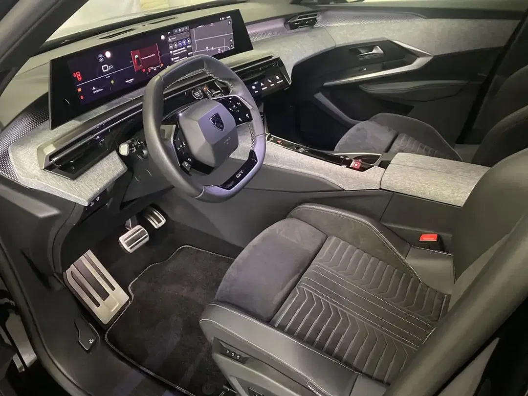 Peugeot 5008 145 e-DSC6 Hybrid GT - Thumbnail 9