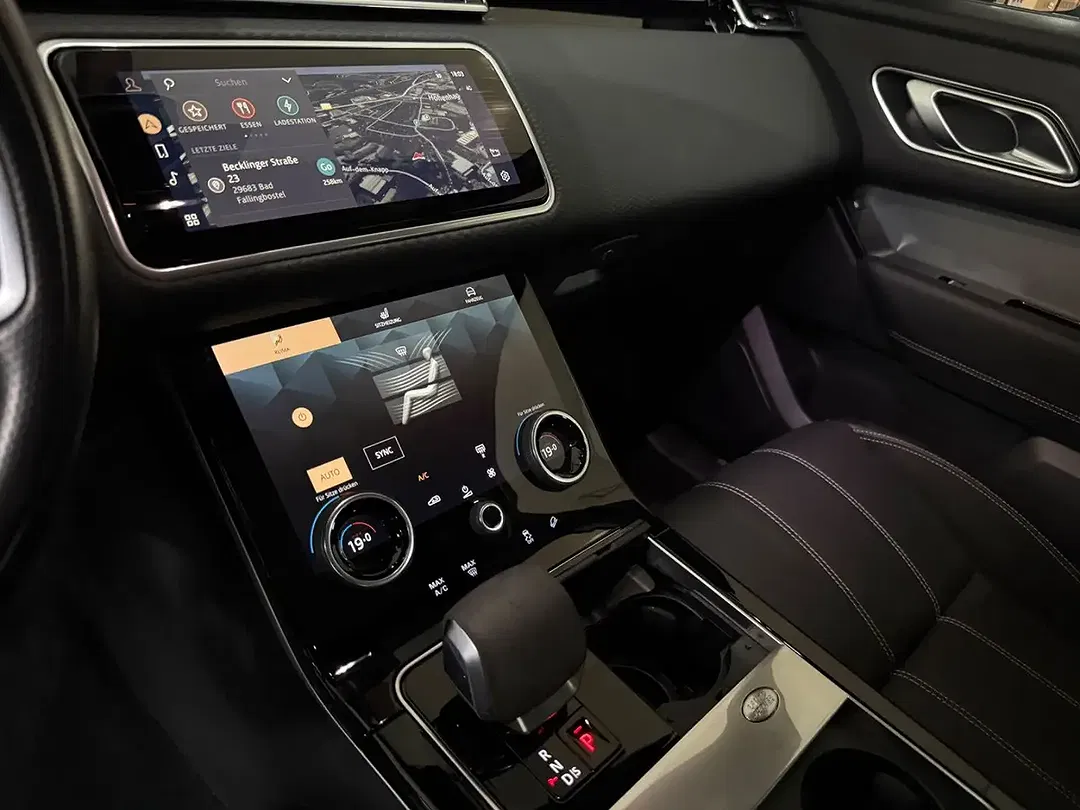 Land Rover Range Rover Velar Hybrid R-Dynamic - Thumbnail 12