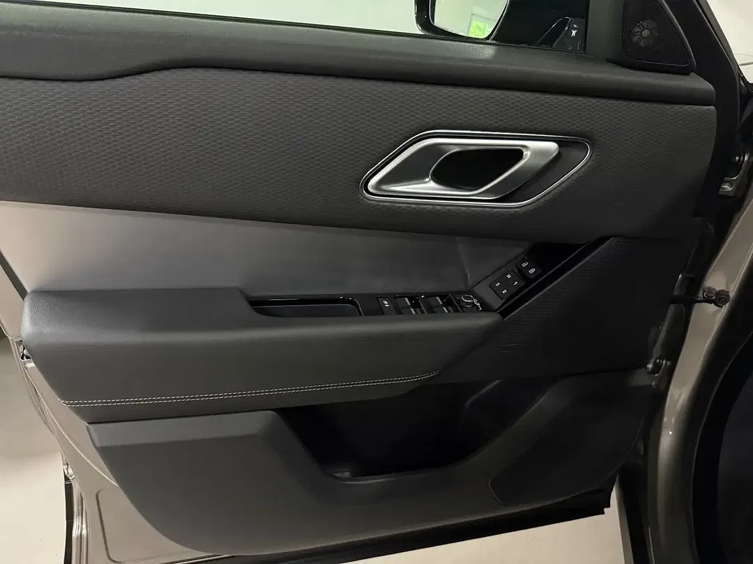 Land Rover Range Rover Velar Hybrid R-Dynamic - Thumbnail 15
