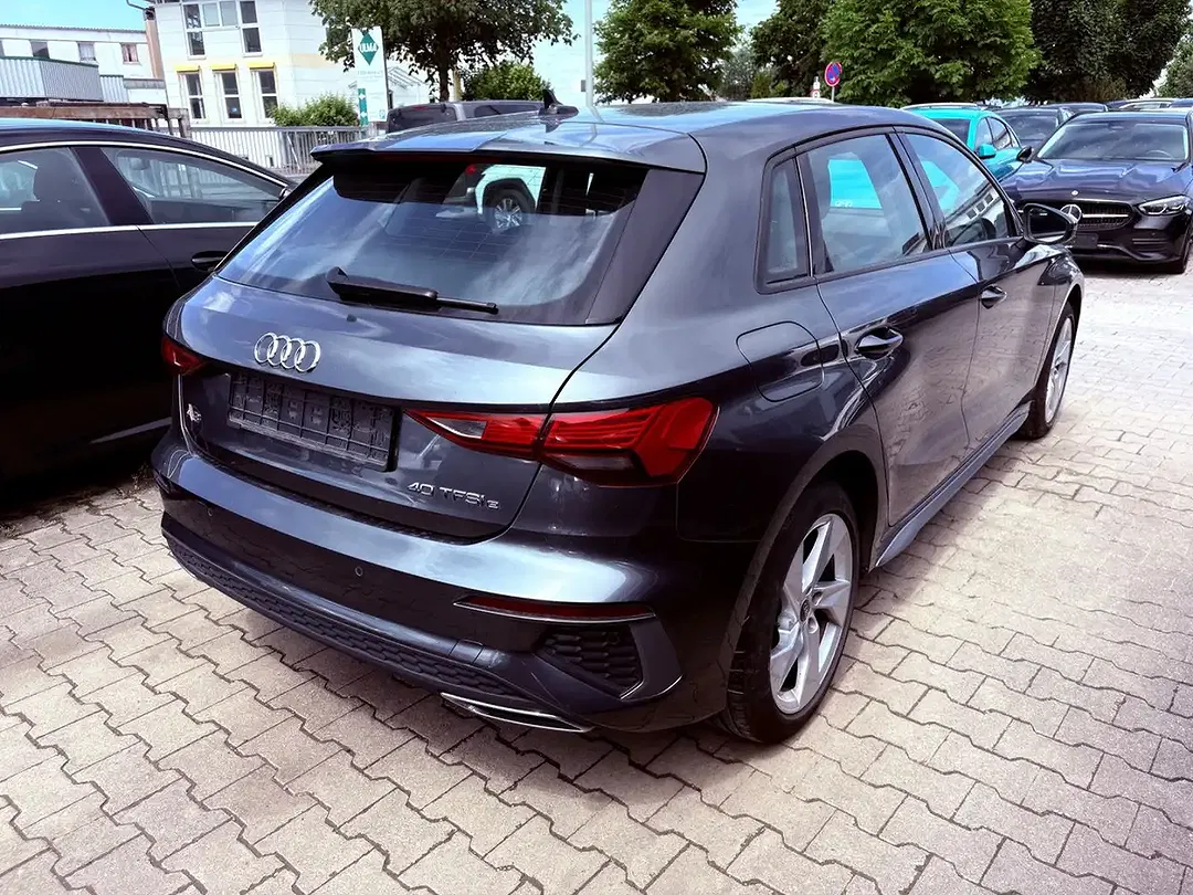 Audi A3 40 TFSI e Sportback - Thumbnail 3