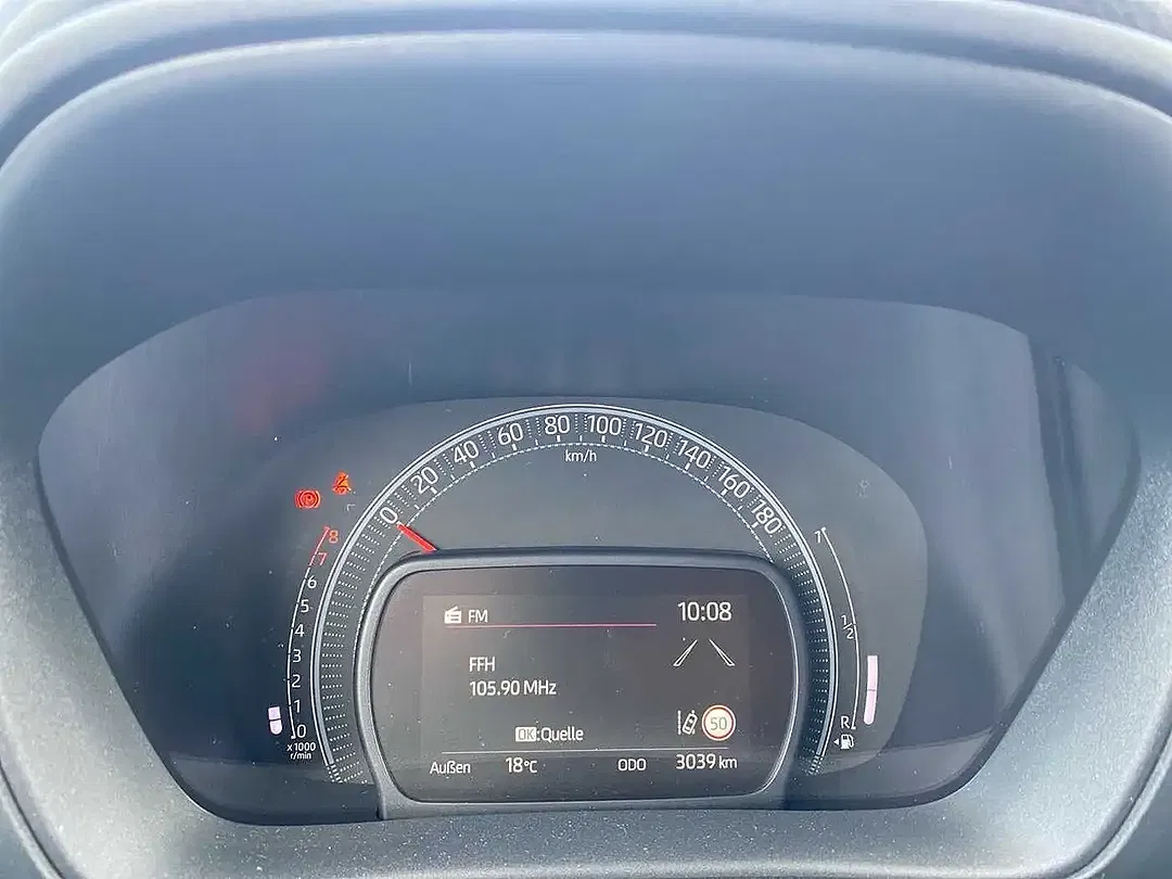 Toyota Aygo X Teamplayer - Thumbnail 11