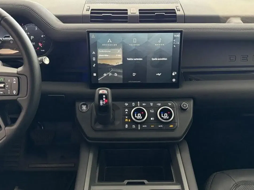 Land Rover Defender D250 4x4 90 X-Dynamic SE - Thumbnail 10