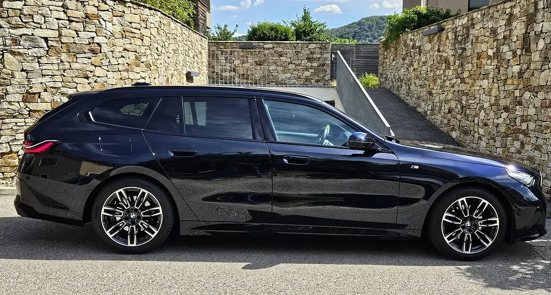 BMW 520 MHEV AUT Touring - Afbeelding 1
